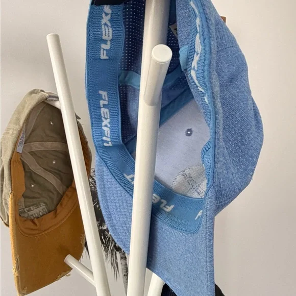 Travis Mathew Baseball Cap - Picture 2 of 3